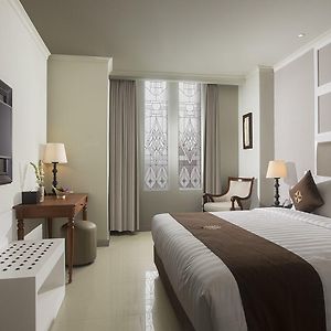 Queen Suite